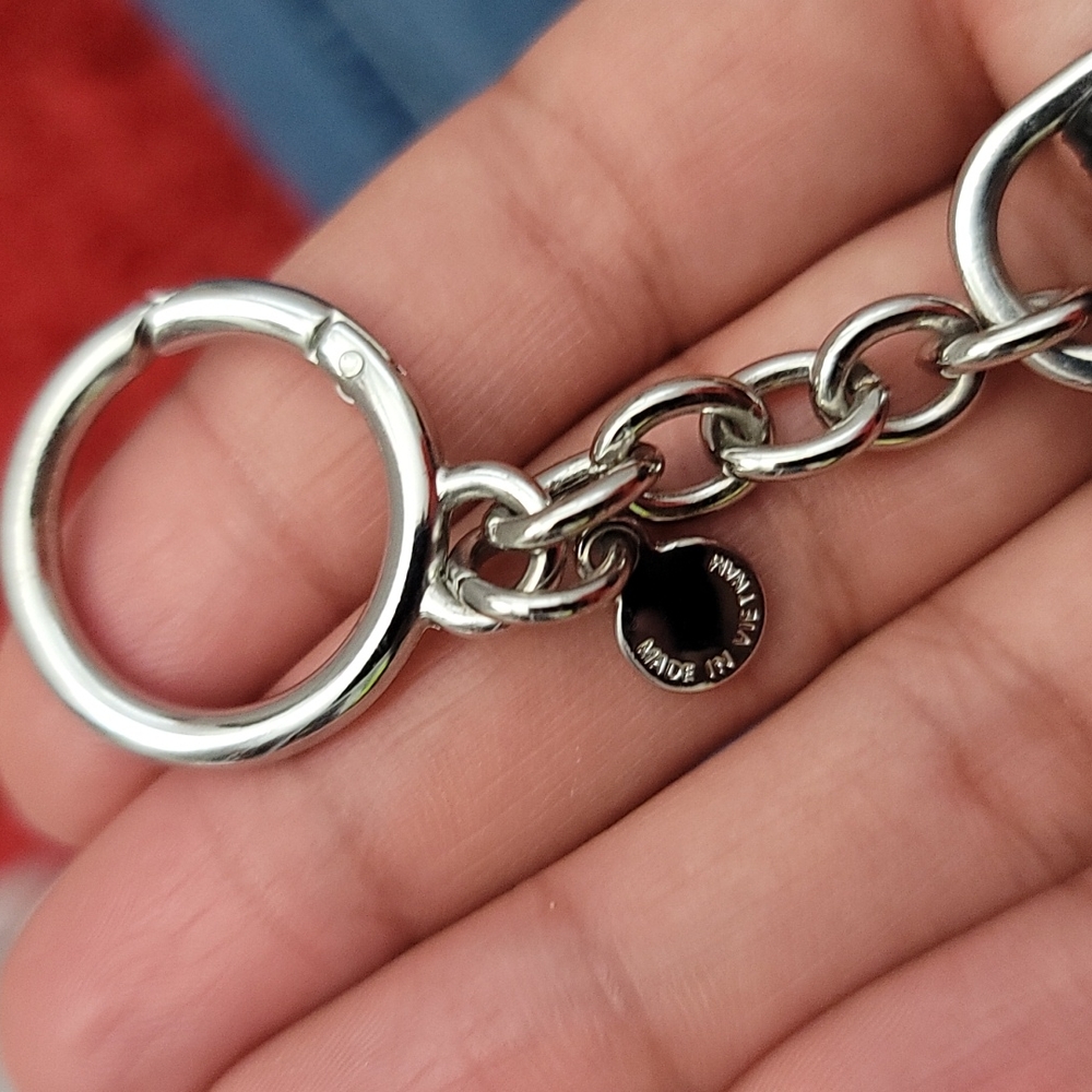Michael kors key charm - Picture 3 of 4